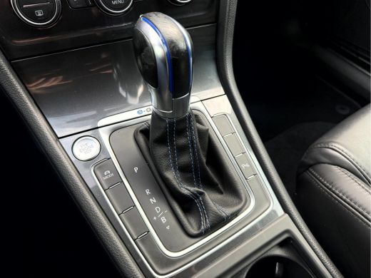 Volkswagen e-Golf e-Golf SOH 90.2%, Leer, Camera, 17''Lmv ActivLease financial lease