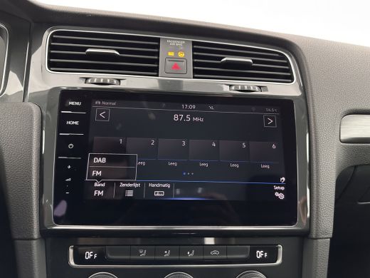 Volkswagen e-Golf {SOH-91%} (INCL-BTW) Aut. *HEATPUMP | ADAPTIVE-CRUISE | DIGI-COCKPIT | FULL-LED | NAVI-FULLMAP | ... ActivLease financial lease