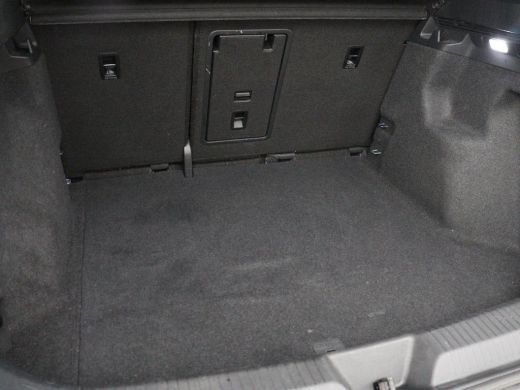 Volkswagen ID.4 First 77 kWh | SOH 90% | Stoel & stuurverwarming | Adaptive cruise | Camera | Carplay | Half lede... ActivLease financial lease