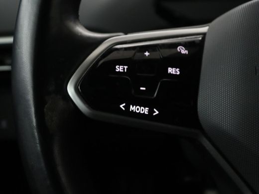 Volkswagen ID.4 First 77 kWh | SOH 90% | Stoel & stuurverwarming | Adaptive cruise | Camera | Carplay | Half lede... ActivLease financial lease