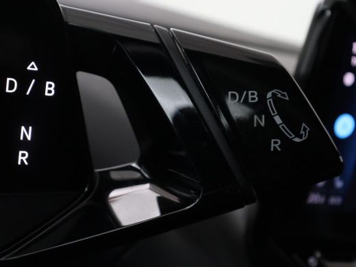 Volkswagen ID.4 First 77 kWh | SOH 90% | Stoel & stuurverwarming | Adaptive cruise | Camera | Carplay | Half lede... ActivLease financial lease