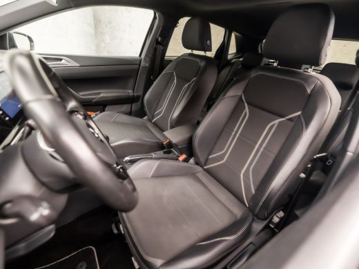 Volkswagen Polo 1.0 TSI Sportline Highline (SCHUIFDAK, APPLE CARPLAY, GROOT NAVI, ZWART HEMEL, CLIMATE, LEDER, LE... ActivLease financial lease