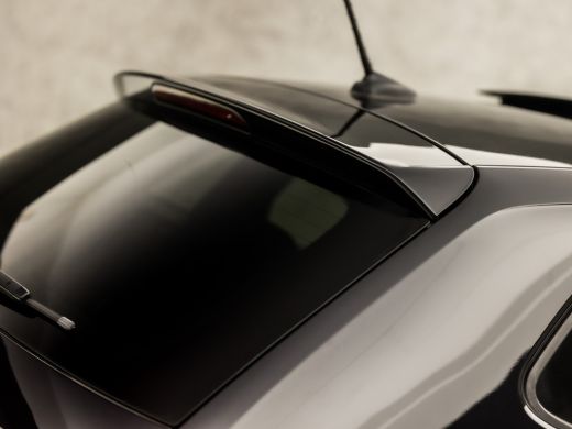 Volkswagen Polo 1.0 TSI Sportline Highline (SCHUIFDAK, APPLE CARPLAY, GROOT NAVI, ZWART HEMEL, CLIMATE, LEDER, LE... ActivLease financial lease