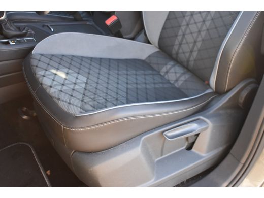 Volkswagen Tiguan Allspace 1.5 TSI 150PK R-Line Business+ 7P. | TREKHAAK | PANORAMADAK | 19 INCH | ELEKTR. A. KLEP | STUUR +... ActivLease financial lease