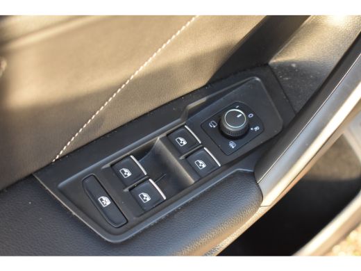 Volkswagen Tiguan Allspace 1.5 TSI 150PK R-Line Business+ 7P. | TREKHAAK | PANORAMADAK | 19 INCH | ELEKTR. A. KLEP | STUUR +... ActivLease financial lease