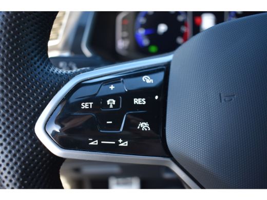 Volkswagen Tiguan Allspace 1.5 TSI 150PK R-Line Business+ 7P. | TREKHAAK | PANORAMADAK | 19 INCH | ELEKTR. A. KLEP | STUUR +... ActivLease financial lease