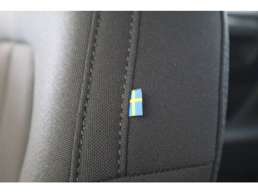 Volvo  EX40 Ext Range 252PK Ultra 82 kWh | Pano-dak | Climate Pack | 360&deg; | Power Seats ActivLease financial lease