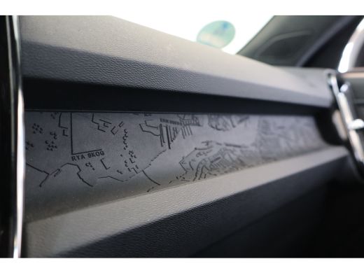 Volvo  EX40 Ext Range 252PK Ultra 82 kWh | Pano-dak | Climate Pack | 360&deg; | Power Seats ActivLease financial lease