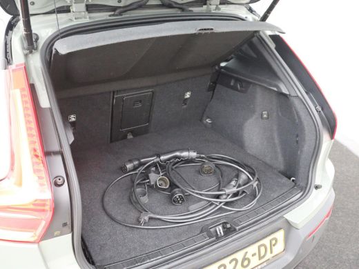 Volvo  XC40 Recharge P8 AWD R Design | Warmtepomp | Leder | Stoelverwarming | Harman/Kardon | Adaptive cruise... ActivLease financial lease
