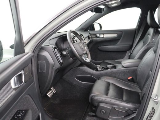 Volvo  XC40 Recharge P8 AWD R Design | Warmtepomp | Leder | Stoelverwarming | Harman/Kardon | Adaptive cruise... ActivLease financial lease