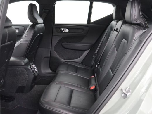 Volvo  XC40 Recharge P8 AWD R Design | Warmtepomp | Leder | Stoelverwarming | Harman/Kardon | Adaptive cruise... ActivLease financial lease