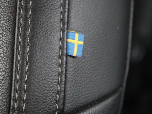 Volvo  XC40 Recharge P8 AWD R Design | Warmtepomp | Leder | Stoelverwarming | Harman/Kardon | Adaptive cruise... ActivLease financial lease