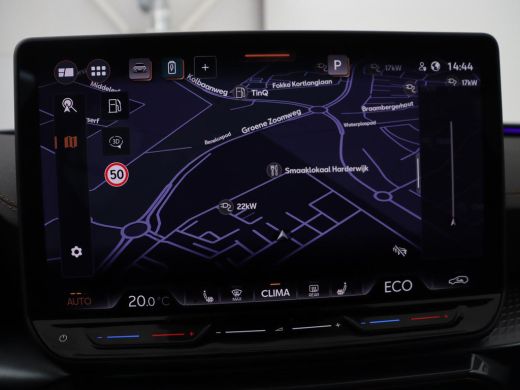 CUPRA Leon 1.5 e-Hybrid Business | Stoelverwarming | Adaptive cruise | Camera | Carplay | Memory | Half lede... ActivLease financial lease