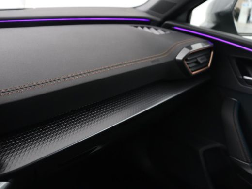 CUPRA Leon 1.5 e-Hybrid Business | Stoelverwarming | Adaptive cruise | Camera | Carplay | Memory | Half lede... ActivLease financial lease