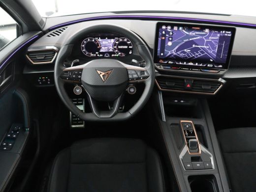 CUPRA Leon 1.5 e-Hybrid Business | Stoelverwarming | Adaptive cruise | Camera | Carplay | Memory | Half lede... ActivLease financial lease