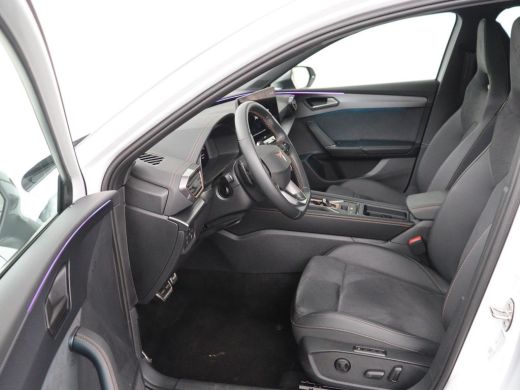 CUPRA Leon 1.5 e-Hybrid Business | Stoelverwarming | Adaptive cruise | Camera | Carplay | Memory | Half lede... ActivLease financial lease