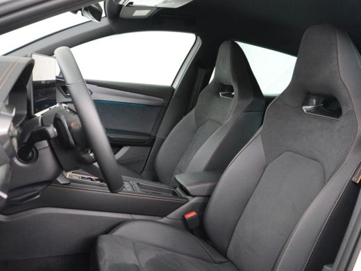 CUPRA Leon 1.5 e-Hybrid Business | Stoelverwarming | Adaptive cruise | Camera | Carplay | Memory | Half lede... ActivLease financial lease