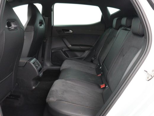 CUPRA Leon 1.5 e-Hybrid Business | Stoelverwarming | Adaptive cruise | Camera | Carplay | Memory | Half lede... ActivLease financial lease