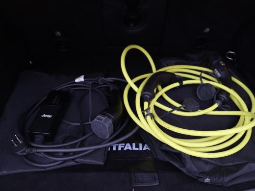 Jeep Compass 4xe 190 Plug-in Electric Limited | Panoramadak | Leder | Trekhaak | Stoelverwarming | 19'' | Carp... ActivLease financial lease