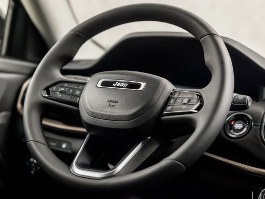 Jeep Compass 4xe 240 Plug-in Hybrid Electric Trailhawk 240Pk Automaat (VIRTUAL COCKPIT, APPLE CARPLAY, GROOT N... ActivLease financial lease