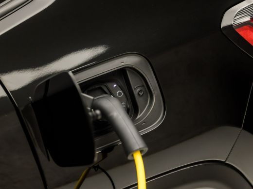 Jeep Compass 4xe 240 Plug-in Hybrid Electric Trailhawk 240Pk Automaat (VIRTUAL COCKPIT, APPLE CARPLAY, GROOT N... ActivLease financial lease