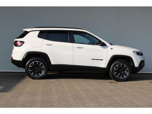 Jeep Compass 4xe 240 Plug-in Hybrid Trailhawk | SOH 93% | Trail rated | Navigatie | Cruise control adaptief | ... ActivLease financial lease