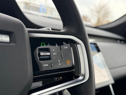 Land Rover Discovery Sport P270e Dynamic Edition | Panoramadak | Voertuigvolgsysteem | 360gr Camera | Cold Climate | Meridian ActivLease financial lease
