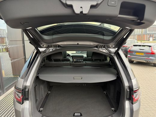 Land Rover Discovery Sport P270e Dynamic Edition | Panoramadak | Voertuigvolgsysteem | 360gr Camera | Cold Climate | Meridian ActivLease financial lease