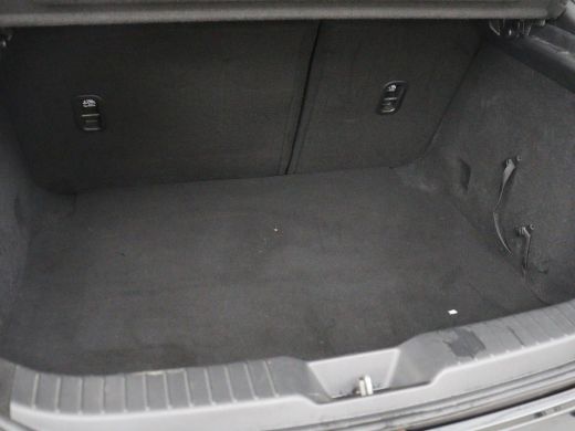 Mazda 3 2.0 e-SkyActiv-X M Hybrid 180 Comfort Bose | Head-Up | Stoelverwarming | Carplay | Camera | Keyle... ActivLease financial lease