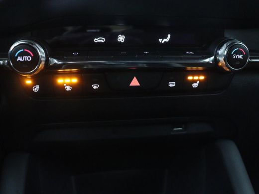 Mazda 3 2.0 e-SkyActiv-X M Hybrid 180 Comfort Bose | Head-Up | Stoelverwarming | Carplay | Camera | Keyle... ActivLease financial lease