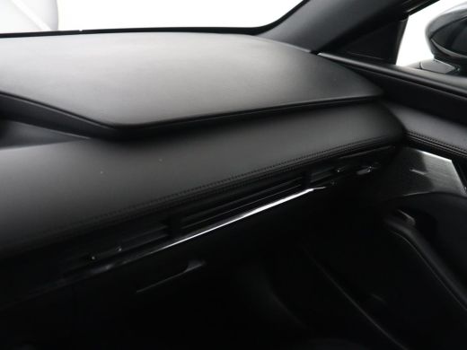 Mazda 3 2.0 e-SkyActiv-X M Hybrid 180 Comfort Bose | Head-Up | Stoelverwarming | Carplay | Camera | Keyle... ActivLease financial lease