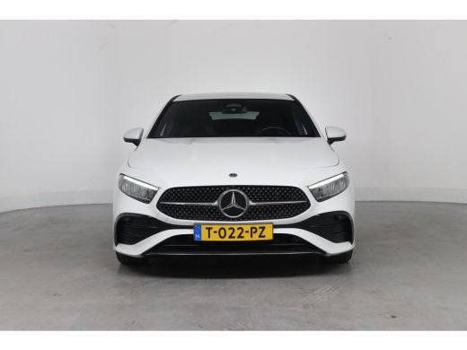 Mercedes-Benz A-Klasse 180 AMG Line | 1e Eigenaar! | Wide-Screen | Ambiance Light | Sport Stoel | Camera | LED | Clima |... ActivLease financial lease