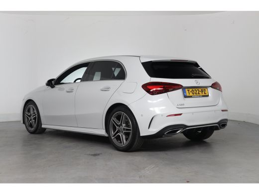 Mercedes-Benz A-Klasse 180 AMG Line | 1e Eigenaar! | Wide-Screen | Ambiance Light | Sport Stoel | Camera | LED | Clima |... ActivLease financial lease