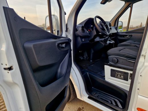 Mercedes-Benz Sprinter 211 1.9 CDI L2 H2 - 110 Pk - Euro 6 - Airco - Cruise Control - ParkeerCamera ActivLease financial lease