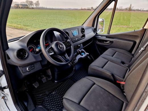 Mercedes-Benz Sprinter 211 1.9 CDI L2 H2 - 110 Pk - Euro 6 - Airco - Cruise Control - ParkeerCamera ActivLease financial lease