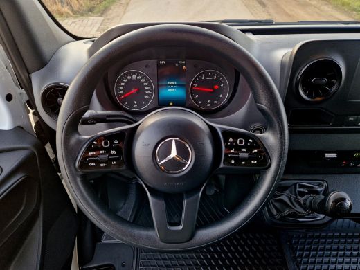 Mercedes-Benz Sprinter 211 1.9 CDI L2 H2 - 110 Pk - Euro 6 - Airco - Cruise Control - ParkeerCamera ActivLease financial lease