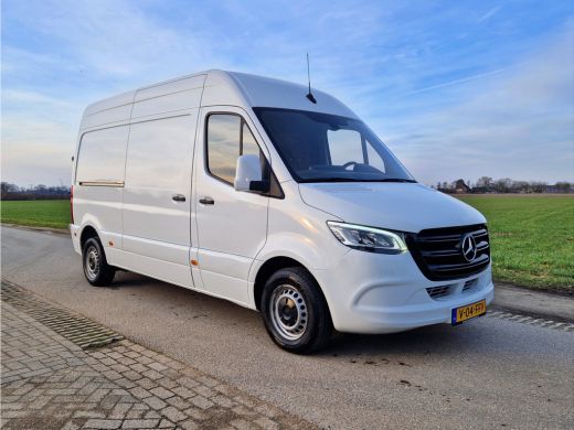 Mercedes-Benz Sprinter 211 1.9 CDI L2 H2 - 110 Pk - Euro 6 - Airco - Cruise Control - ParkeerCamera ActivLease financial lease
