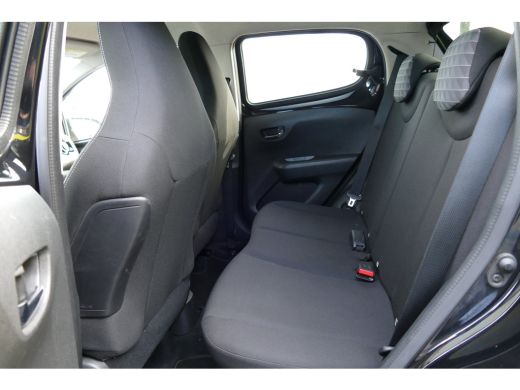 Peugeot 108 1.0 E-VTI 72PK 5-DRS ALLURE / CLIMA / LED / CAMERA / 15"LMV /ANDROID AUTO / DAB / BLUETOOTH / 1E ... ActivLease financial lease