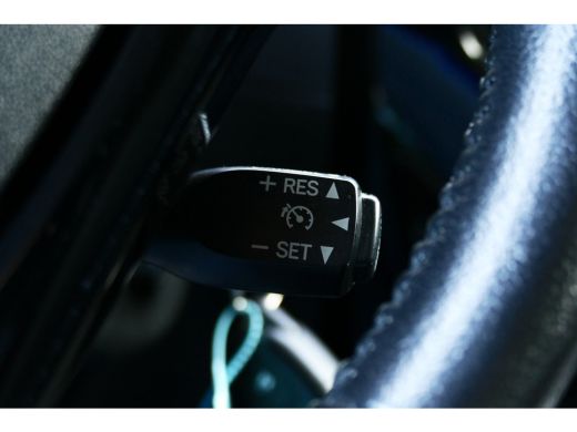 Peugeot 108 1.0 E-VTI 72PK 5-DRS ALLURE / CLIMA / LED / CAMERA / 15"LMV /ANDROID AUTO / DAB / BLUETOOTH / 1E ... ActivLease financial lease