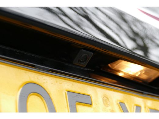 Peugeot 108 1.0 E-VTI 72PK 5-DRS ALLURE / CLIMA / LED / CAMERA / 15"LMV /ANDROID AUTO / DAB / BLUETOOTH / 1E ... ActivLease financial lease