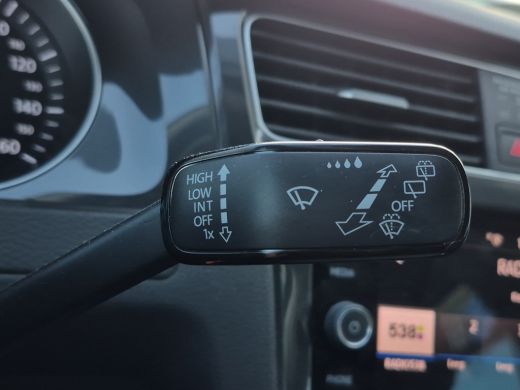 Volkswagen e-Golf E-DITION SOH 90% | Full LED | Adaptive CC | Parkeersensoren | Full map navigatie | ActivLease financial lease