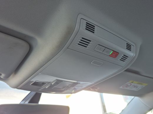 Volkswagen e-Golf E-DITION SOH 90% | Full LED | Adaptive CC | Parkeersensoren | Full map navigatie | ActivLease financial lease