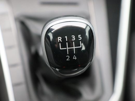 Volkswagen Polo 1.0 TSi 95 Life | Adaptive Cruise | Virtual Cockpit | CarPlay | Full LED |  15 Inch | 31.673 Km !! ActivLease financial lease