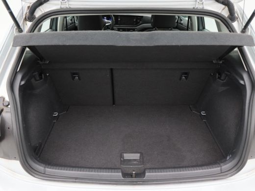 Volkswagen Polo 1.0 TSi 95 Life | Adaptive Cruise | Virtual Cockpit | CarPlay | Full LED |  15 Inch | 31.673 Km !! ActivLease financial lease