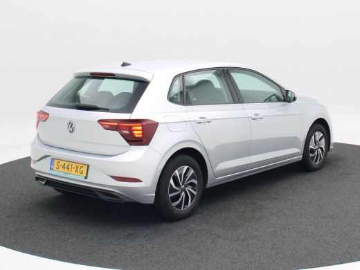 Volkswagen Polo 1.0 TSi 95 Life | Adaptive Cruise | Virtual Cockpit | CarPlay | Full LED |  15 Inch | 31.673 Km !! ActivLease financial lease