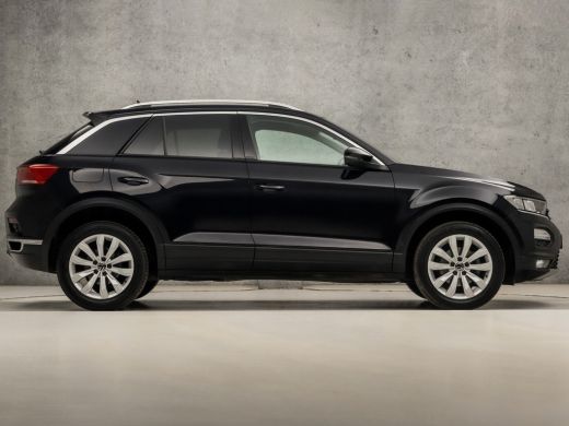 Volkswagen T-Roc 1.0 TSI Sport (APPLE CARPLAY, GROOT NAVI, CLIMATE, PARKEERSENSOREN, SPORTSTOELEN, ADAPTIVE CRUISE... ActivLease financial lease