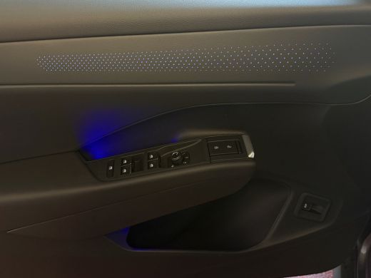 Volkswagen T-Roc 1.5 eTsi 150PK R-LINE EDITION BLACK STYLE IQ LED/GRIL/LOGO STOEL/STUUR.VERW ELEK.KLEP 2026 ✅Top A... ActivLease financial lease