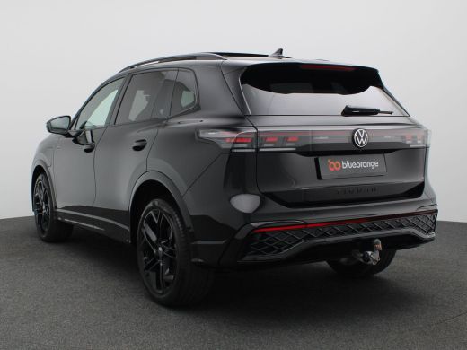 Volkswagen Tiguan 1.5 eHybrid R-Line Edition 272PK DSG Pano-Schuifdak, Black Style, Trekhaak, 20" LM Velgen, Head-U... ActivLease financial lease