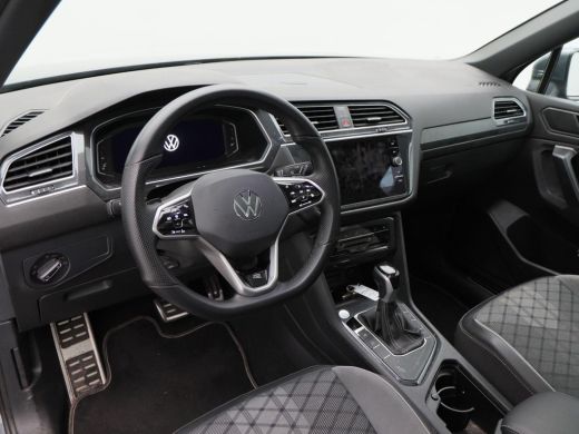 Volkswagen Tiguan Allspace 1.5 TSi 150 Pk Automaat R-Line Business+ 7 Pers | Panorama Dak | Stoel/Stuur Verwarming | Camera ... ActivLease financial lease