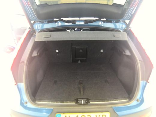 Volvo  C40 Recharge Twin Intro Edition 78 kWh | Trekhaak | PDC V+A en 360 Camera | Elektrische achterklep | ... ActivLease financial lease